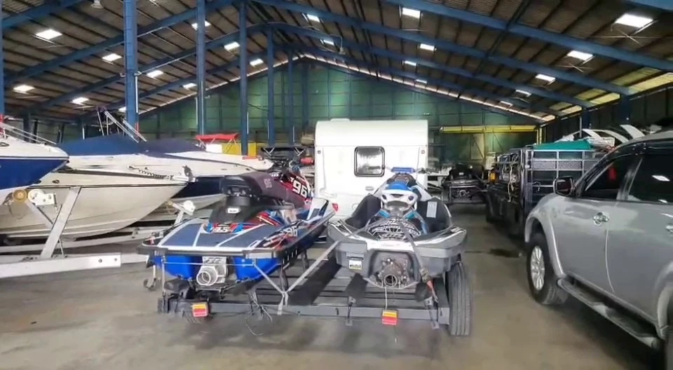 เจ้าของอู่เก็บเรือ ขู่แจ้งความกลับ &quot;อัจฉริยะ&quot; กล่าวหาทำลายหลักฐานคดีแตงโม