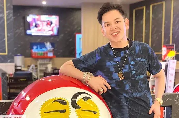 นายเมธา ชลิงสุข” หรือ “บอลนี่” เจ้าของแฟรนไชส์ “ดารุมะ ซูชิ” (Daruma Sushi) 