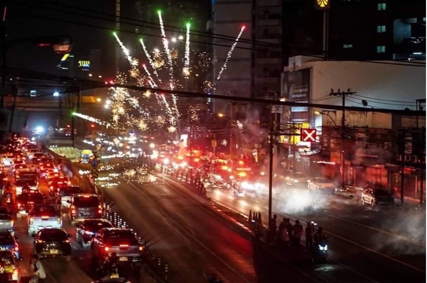 วันนี้เดือดแน่! ม็อบ "ทะลุแก๊ซ" นัดชุมนุมสำนักงานตำรวจแห่งชาติ-อนุสาวรีย์ชัยฯ