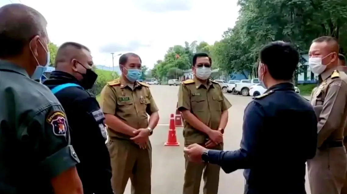 ไทย- ลาว ชื่นมื่น เปิดด่านบ้านห้วยโก๋น หลังปิดกว่า 2 ปี จากพิษโควิด-19