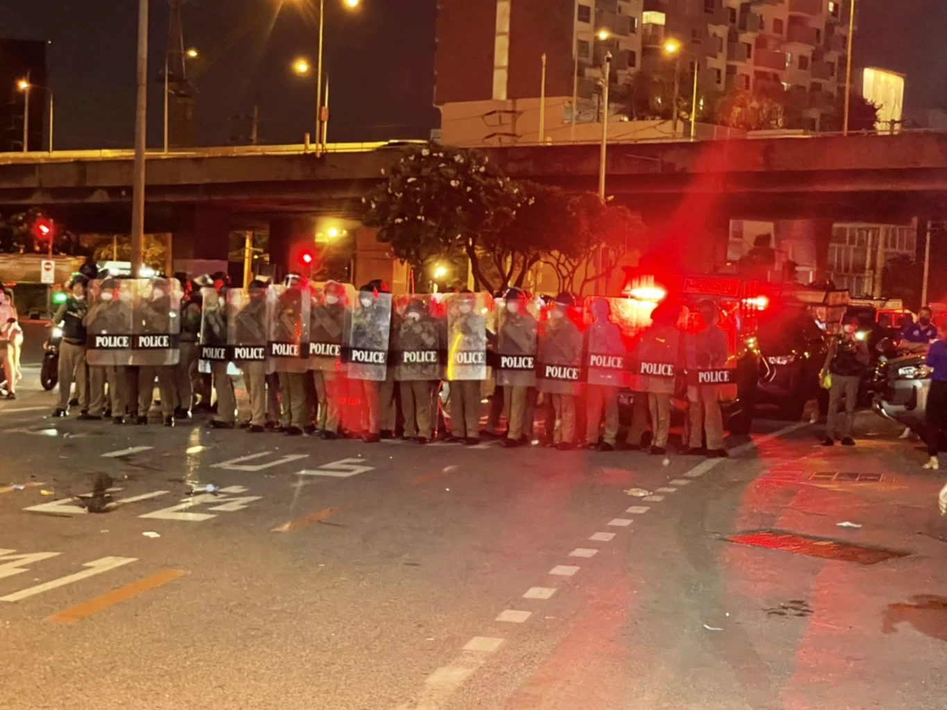 ม็อบชุมนุมไล่ "นายกฯ" ศุกร์ที่ 17 มิ.ย.นี้ จับตา "ทะลุแก๊ซ" ยึดสามเหลี่ยมดินแดง