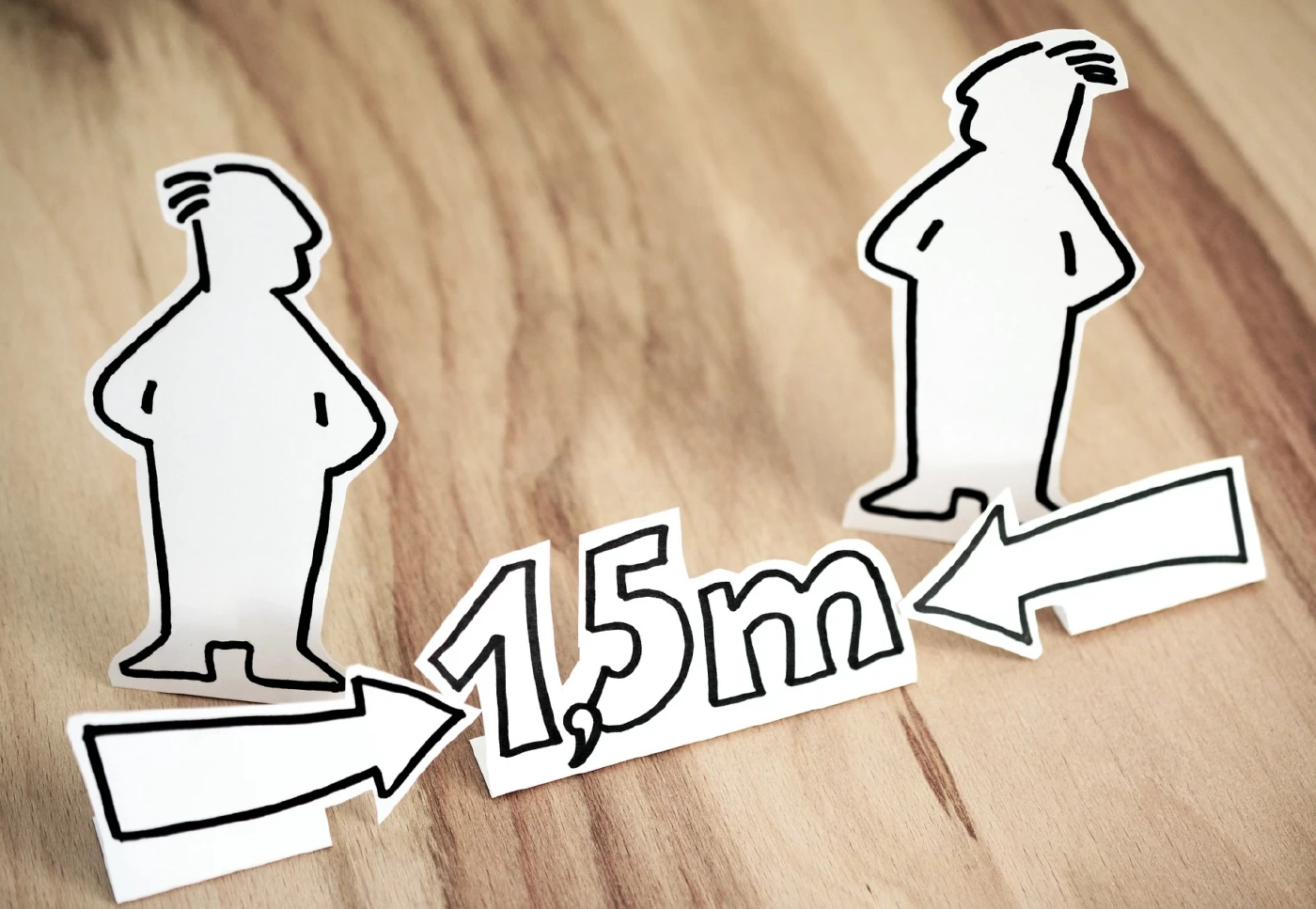 สธ. ติดตามโอมิครอน "BA.4 - BA.5" ใกล้ชิด ศบค.ย้ำยังไม่ปรับมาตรการคุมโควิด