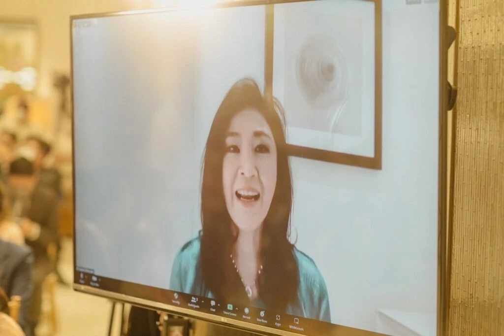 สุดเซอร์ไพรส์ "โอ๊ค พานทองแท้" วิวาห์เงียบ "พ่อทักษิณ-อาปู" อวยพรชื่นมื่น