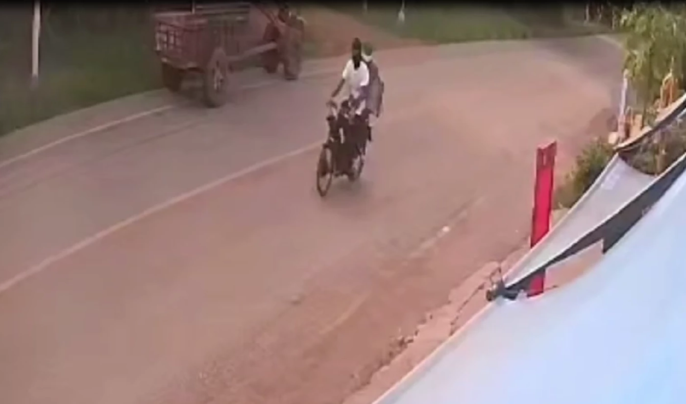 คุณลุงขายหวย แจ้งจับ 2 หนุ่มโหด ทำร้ายชิงเงินสด-แผงค้าสลากหลบหนี