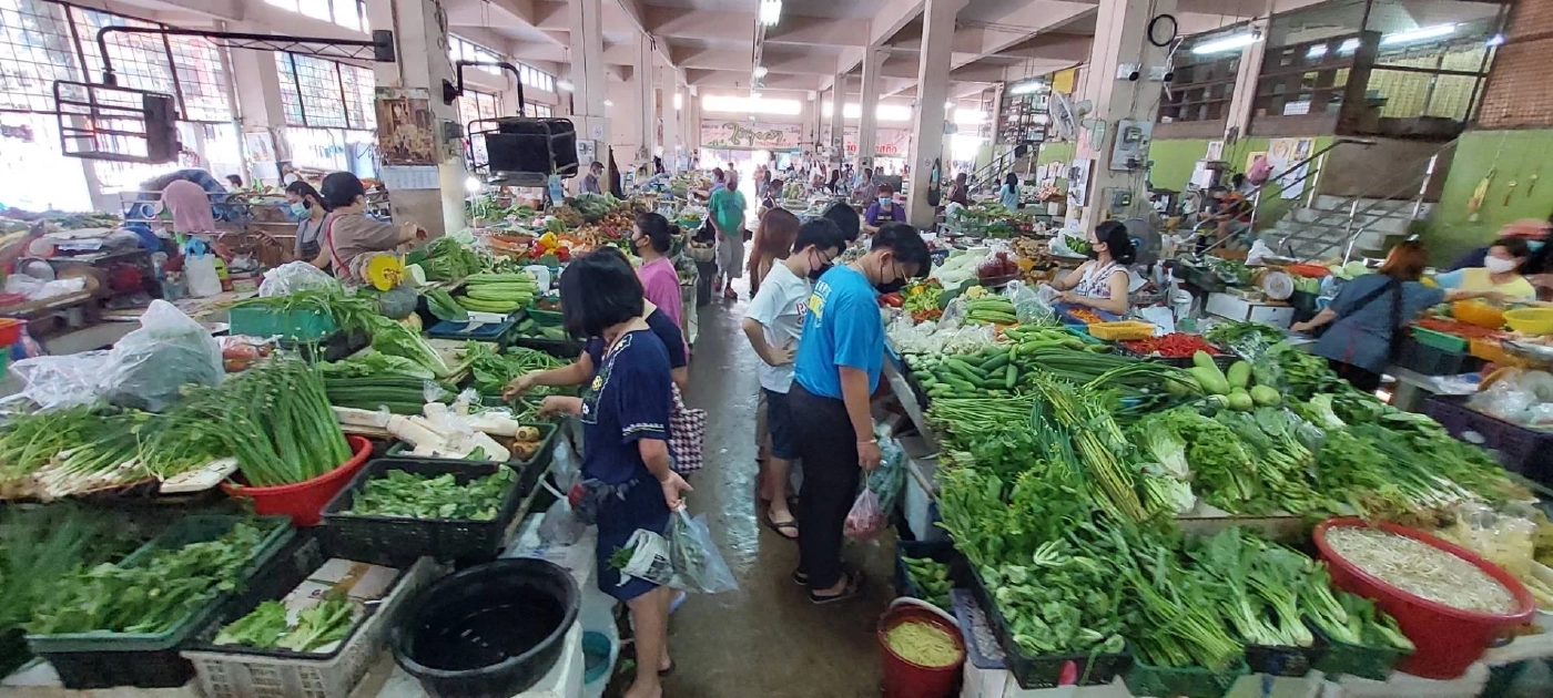 เฮต่อเนื่อง "ชัชชาติ"  ลงนาม ลดค่าเช่า 12 แผงตลาด พร้อมลดดอกเบี้ยโรงรับจำนำ
