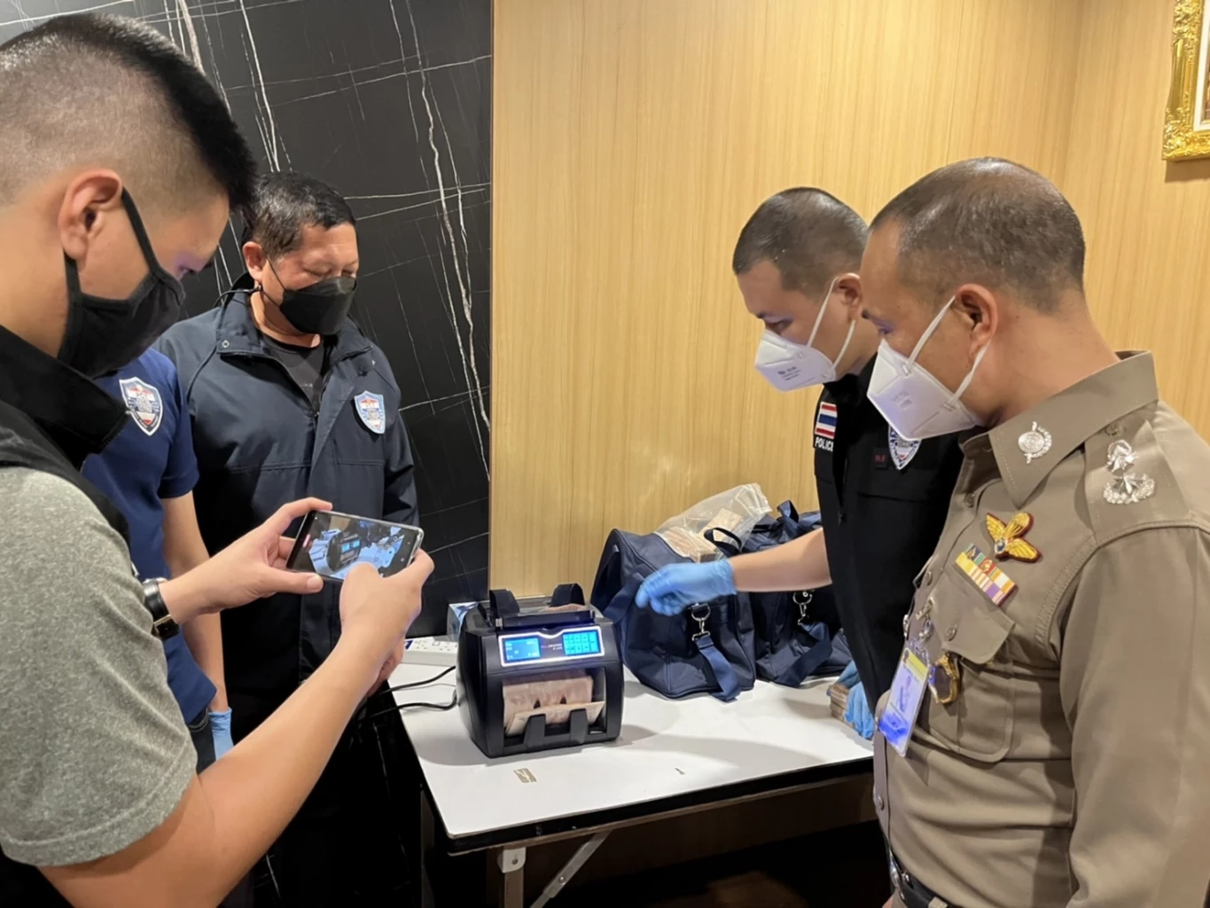 PCT ปิดเว็บพนันฟอกเงิน เครือ Fifa555 ยึดเงินสดกว่า 42 ล้านบาท