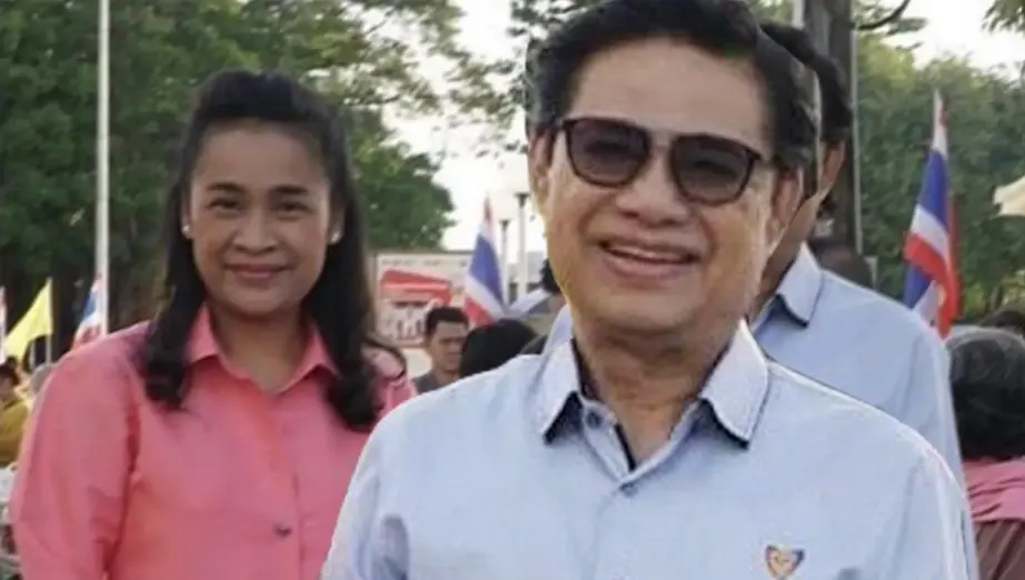 นางกนกวรรณ วิลาวัลย์ รมช.ศึกษาธิการ พร้อม นายสุนทร วิลาวัลย์