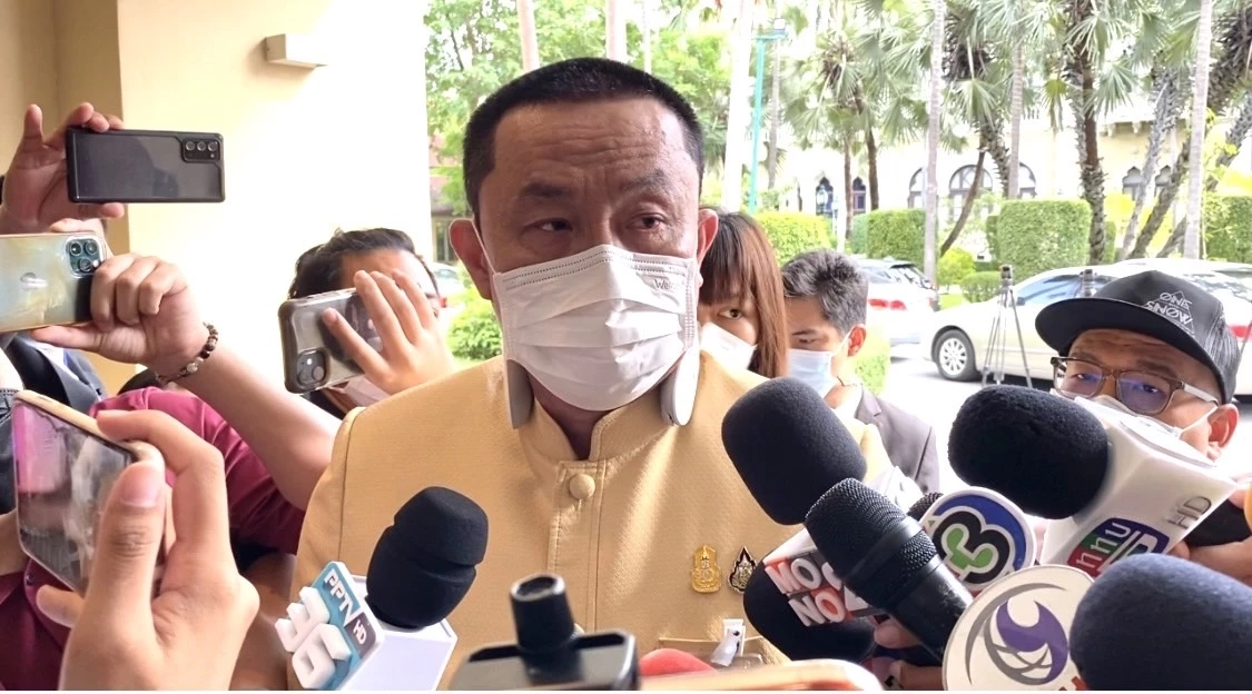 “ศักดิ์สยาม” ชี้ ปม “กนกวรรณ” รอกระบวนการยุติธรรมถึงที่สุด ไม่กดดันให้ลาออก