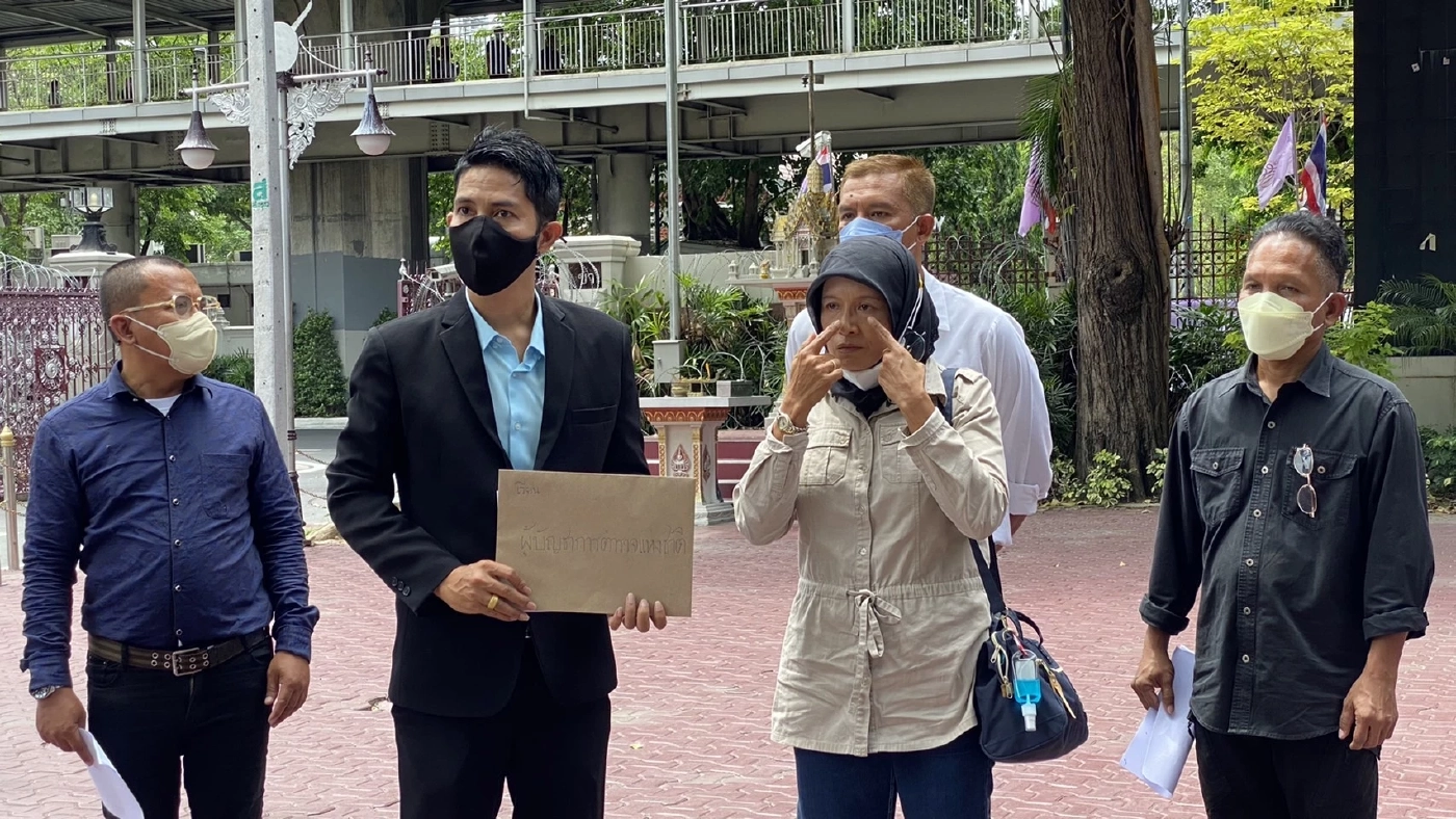 ลูกจ้างอบจ.นครฯ  ร้อง ผบ.ตร.เร่งรัดคดีปิดห้องทำร้ายร่างกาย