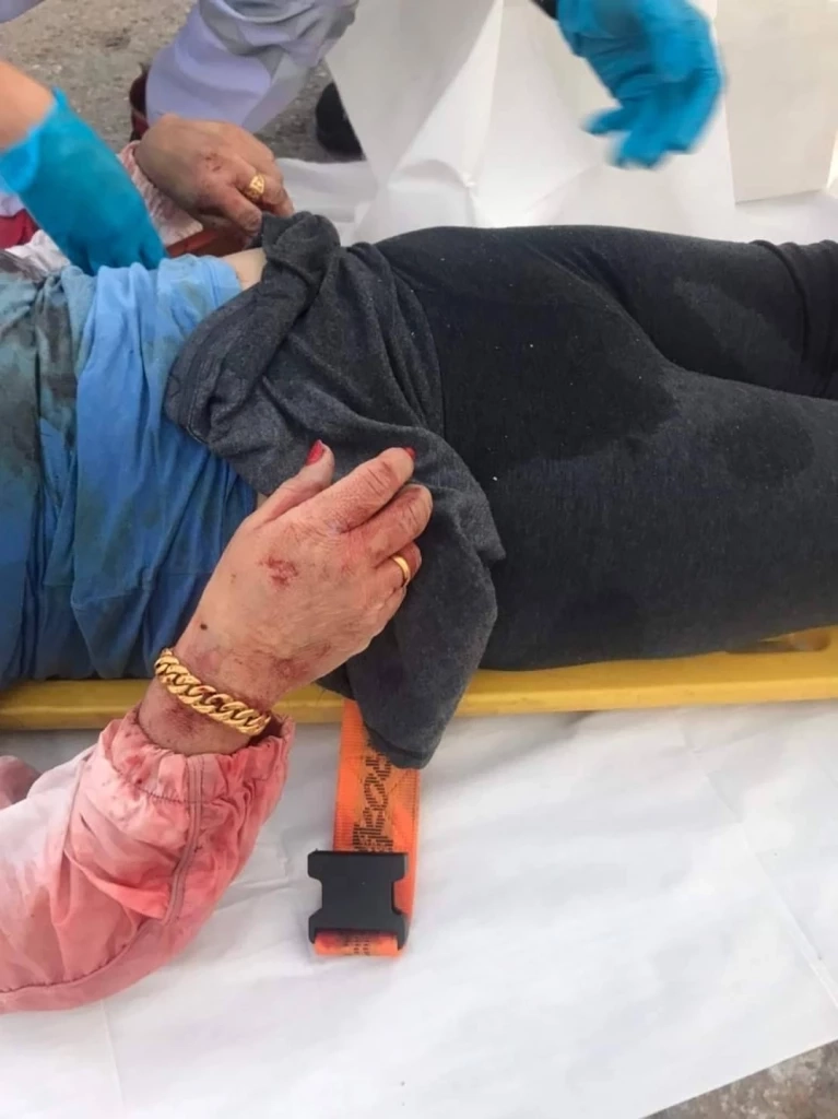 เกิดอุบัติเหตุรถตู้แสวงบุญพลิกคว่ำเสียชีวิต 8 ราย