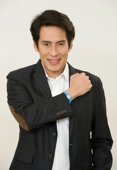 เปิดมุมธุรกิจ "เบิร์ด ธงไชย" ซูเปอร์สตาร์เบอร์หนึ่งเมืองไทย ที่หลายคนอาจไม่เคยรู้