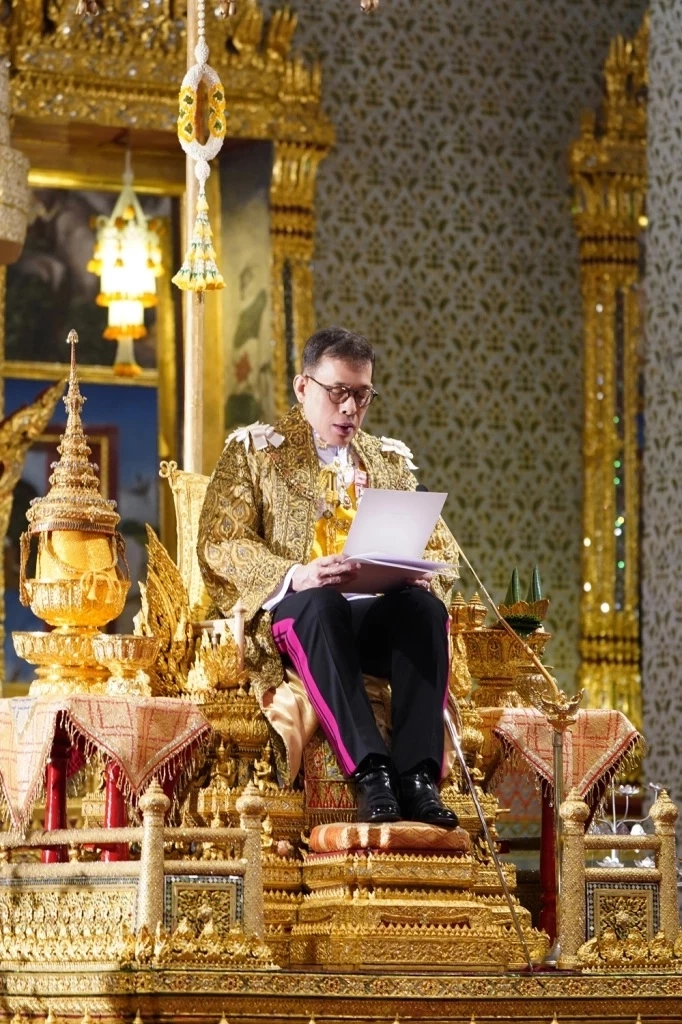 "ในหลวง" เสด็จออกมหาสมาคมพระราชพิธีวันเฉลิมพระชนมพรรษา 28 กรกฎาคม 2565