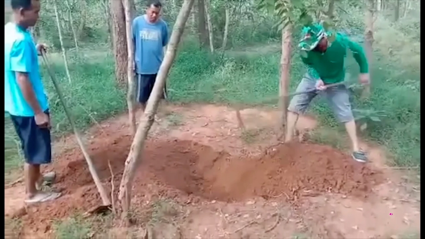 "สังหารโหด"ชาย-หญิงโบกปูนฝังดินในป่าชุมชน คาดถูกฝังมาแล้วไม่ต่ำกว่า 3 วัน