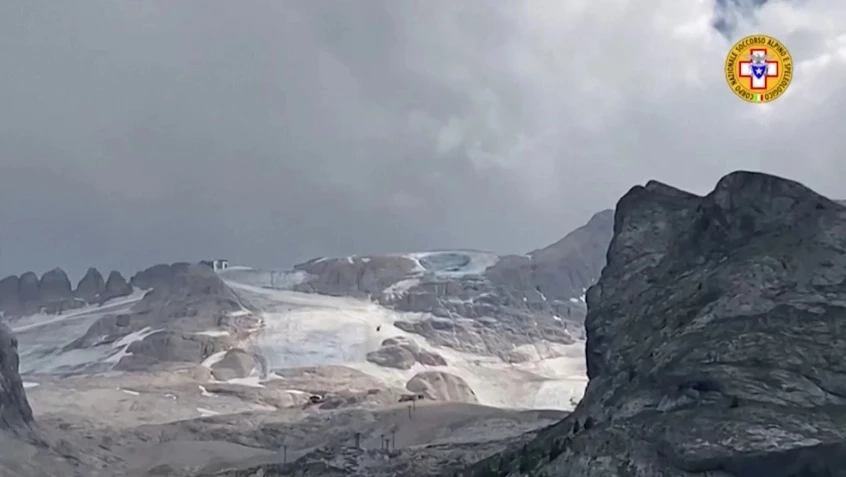 ทำความรู้จัก “เทือกเขาแอลป์” ก่อนธารน้ำแข็งถล่ม เคยเกิด "หิมะเลือด" มาแล้ว