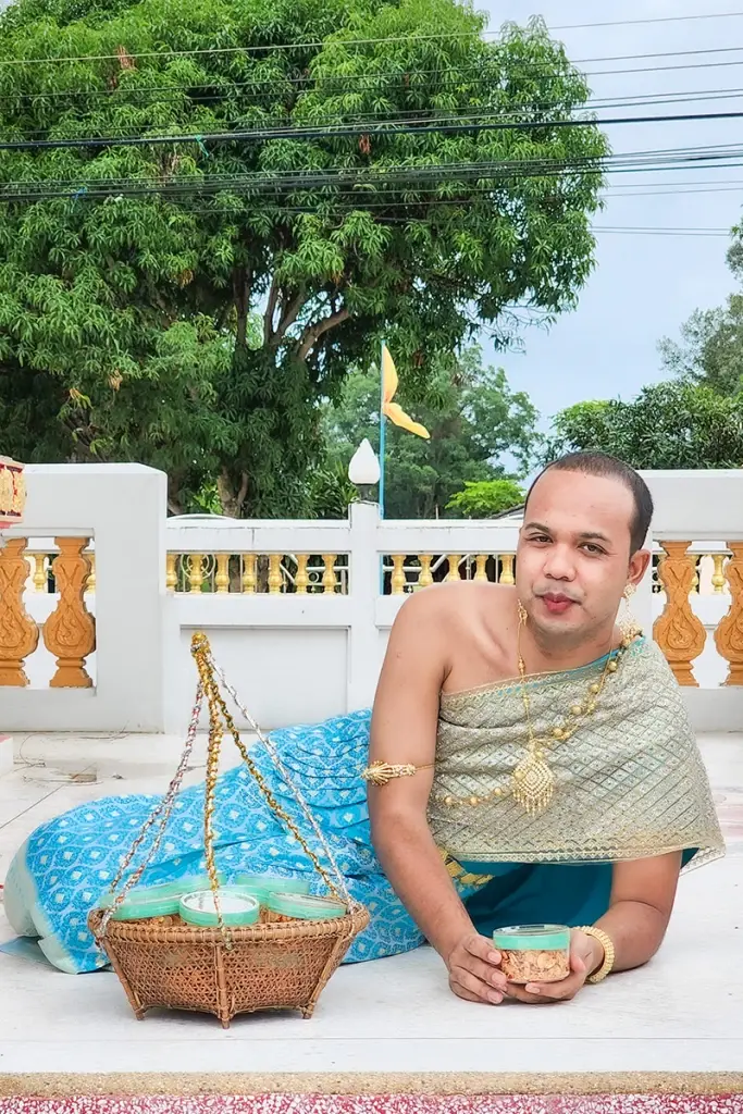 “ปวิน” แขวะ “แพรรี่” เปิดตัวแต่งหญิง ซัดหาผลประโยชน์ส่วนตัว