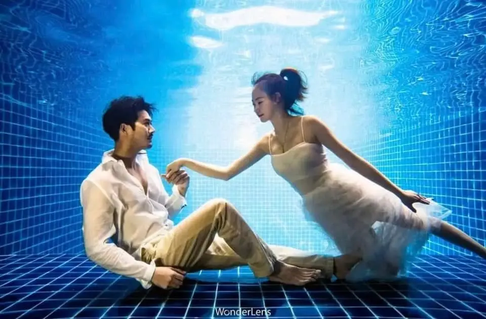 เปิดภาพพรีเวดดิ้งสุดเก๋ “วิกกี้-เวียร์” ก่อนฉลองงานมงคลสมรสพรุ่งนี้