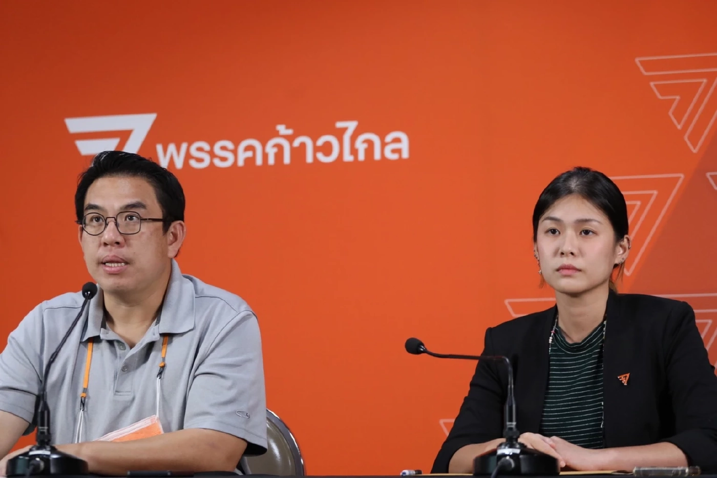 นายวิโรจน์ ลักขณาอดิศร 