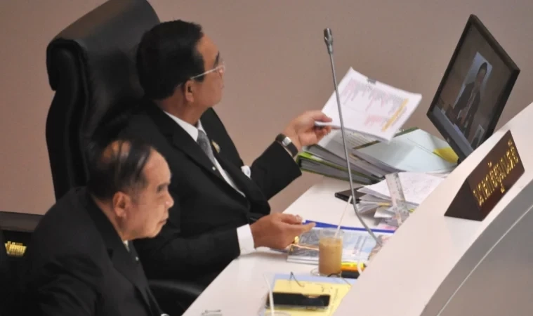 "PMOC" โชว์เบื้องหลังห้องนายกฯลุงตู่ ตาดูหูฟัง รับมือ"อภิปรายไม่ไว้วางใจ"