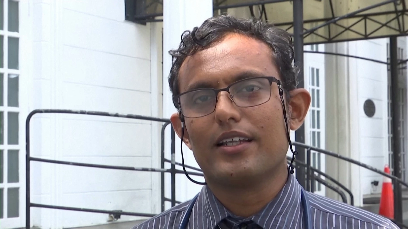 ชาวศรีลังกาหันขี่จักรยานสู้วิกฤตน้ำมันหมด