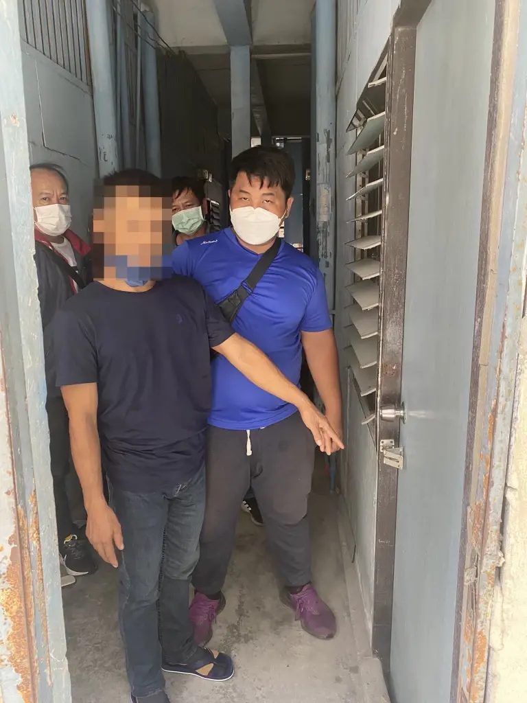 ตร.ลุมพินีจับไอ้โม่ง ตระเวนย่องเบางัด "ร้านนวด" หาเงินซื้อยาเสพ