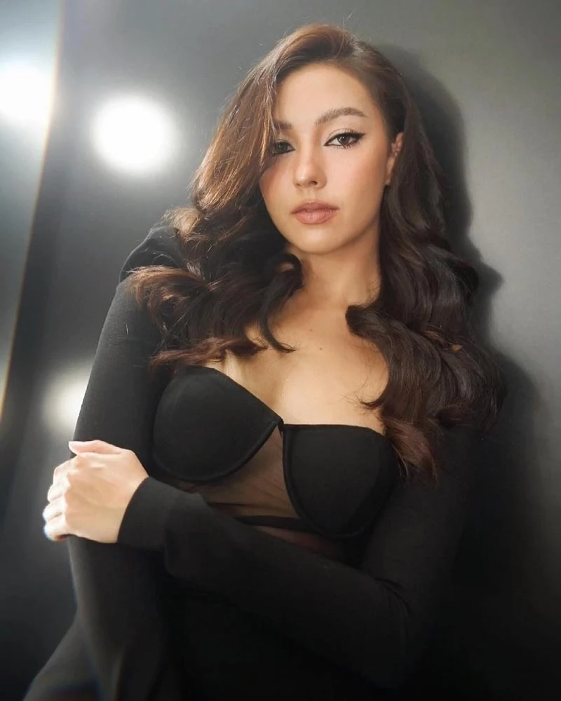 “ชมพู่ อารยา” ยกทัพคนบันเทิงส่งกำลังใจให้ “แพรว” ชิงมง รอบไฟนอล มิสซูปร้าฯ