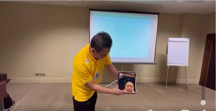 "ลุงป้อม"วีดีโอคอลด่วน ส่งกำลังใจ "นักตบสาวไทย"ก่อนดวลเดือดตุรกี(มีคลิป)