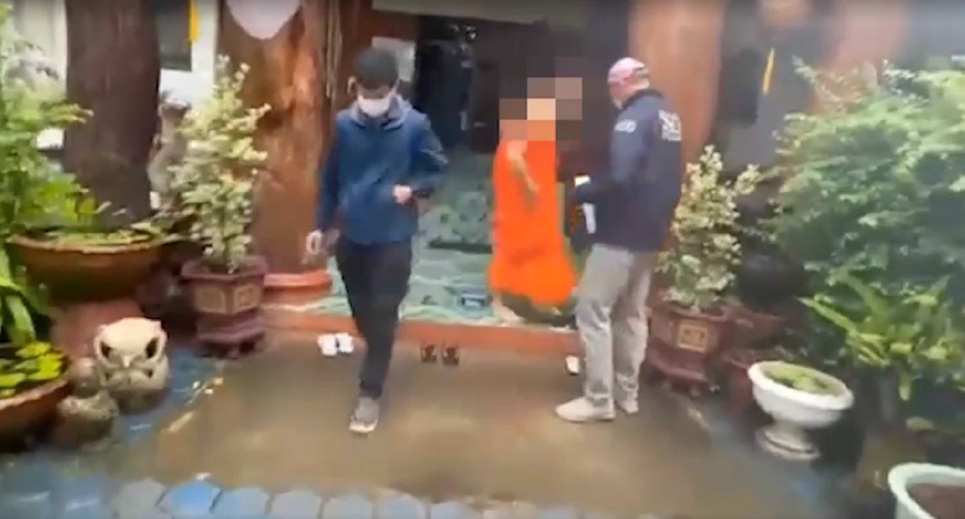 ตร.บุกจับ "พระปลัด" หนีคดีล่วงละเมิดทางเพศ "ด.ช." อายุ 14 ปี 