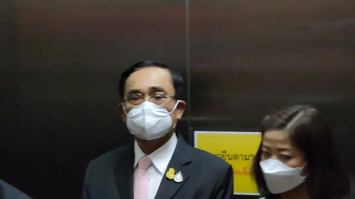 "บิ๊กตู่"ขอรอฟังผลโหวตรูดซิบปากก้าวไกลเตรียมบิ๊กเซอร์ไพรส์
