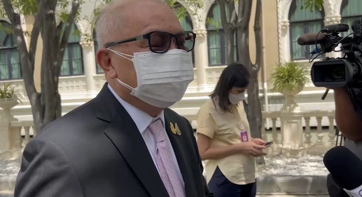 นายสุพัฒนพงษ์ พันธ์มีเชาว์ รองนายกรัฐมนตรี และ รมว.พลังงาน