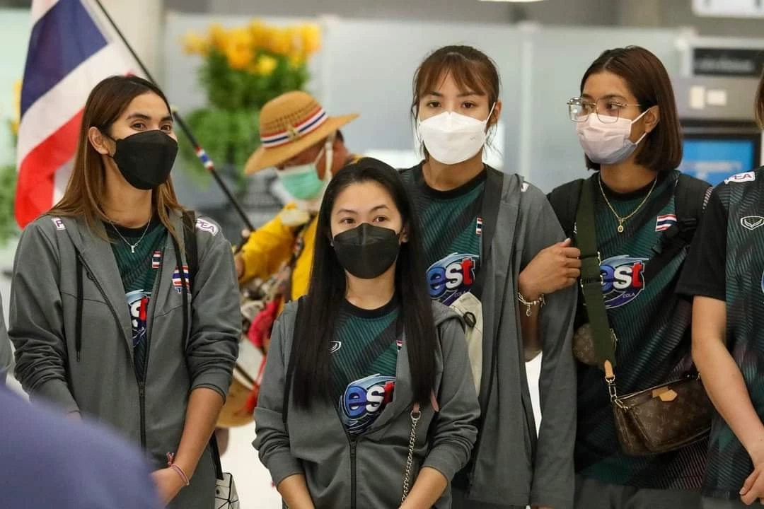 "วอลเลย์บอลสาวไทย" ถึงบ้านเกิดหลังเสร็จศึกเนชันส์ลีก