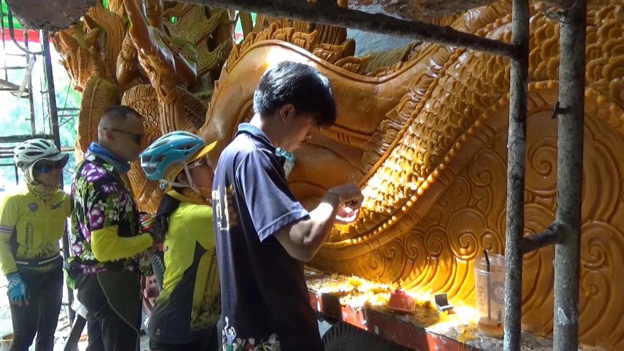 ต้นเทียนอุบลฯ เก็บรายละเอียดโค้งสุดท้าย พร้อมรับนักท่องเที่ยว