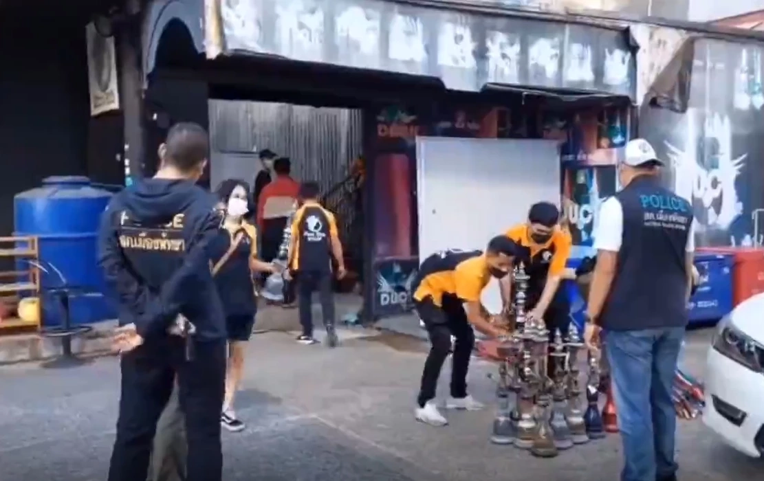 วงแตก ! บุกจับ “เฟล็กซ์คลับ” ผับดังพัทยา ฝ่าฝืนตื๊ดยันสว่าง