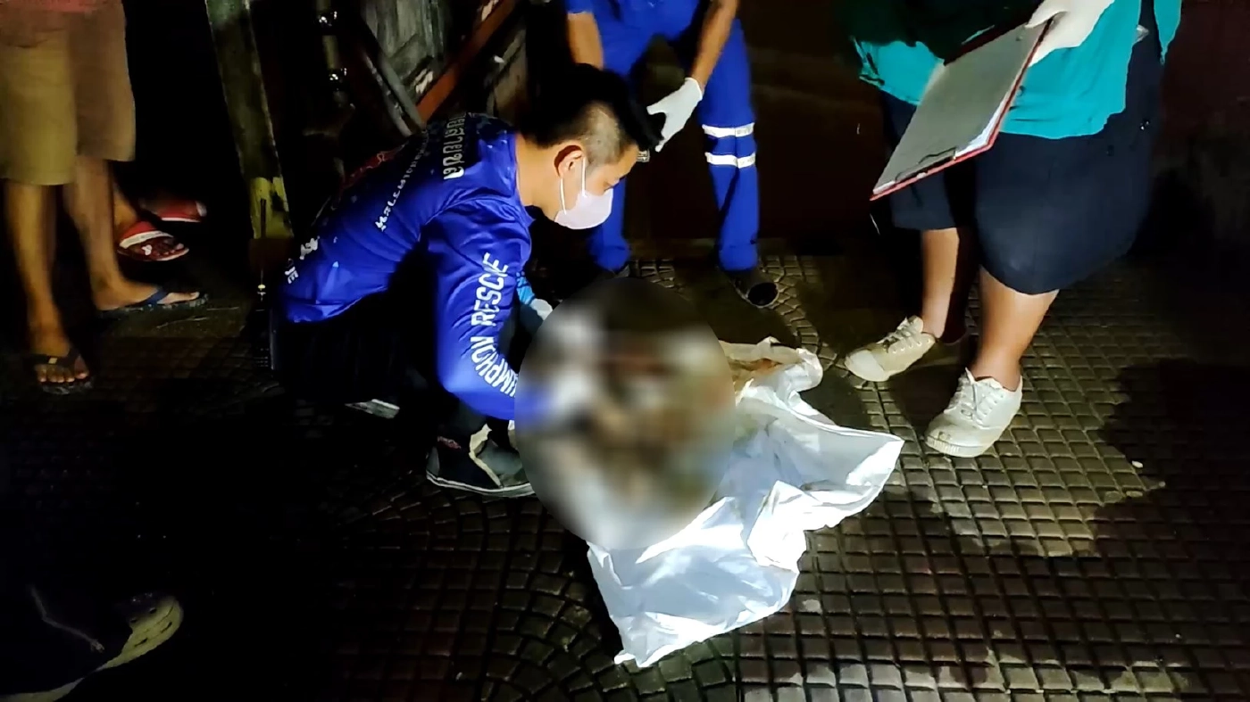 แม่ใจร้ายคลอดลูกทิ้งน้ำ