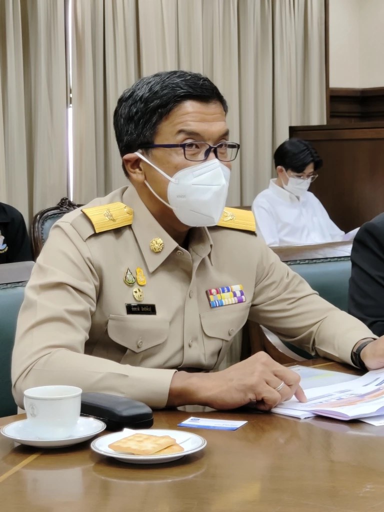 นายชัชชาติ สิทธิพันธุ์ ผู้ว่าราชการกรุงเทพมหานคร 