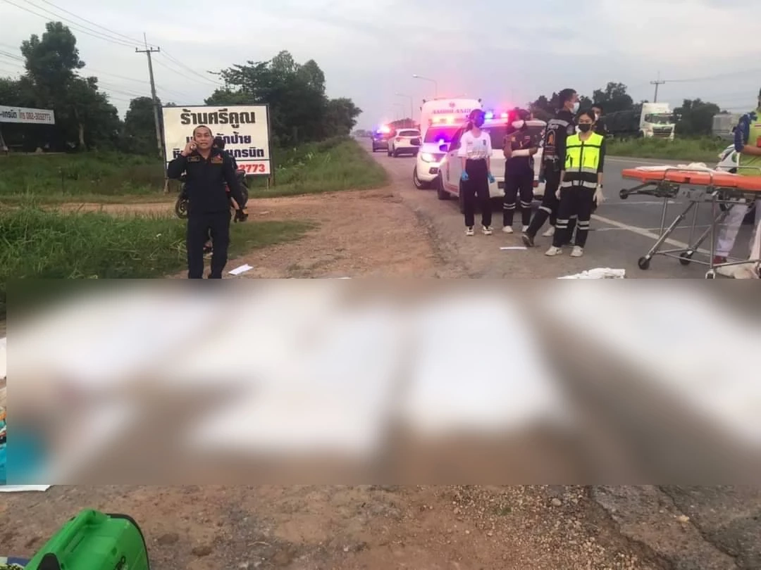 เกิดอุบัติเหตุรถตู้แสวงบุญพลิกคว่ำเสียชีวิต 8 ราย