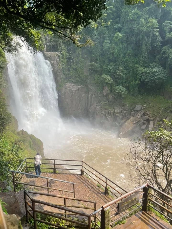 น้ำตกเหวนรก อุทยานแห่งชาติเขาใหญ่ จังหวัดปราจีนบุรี 