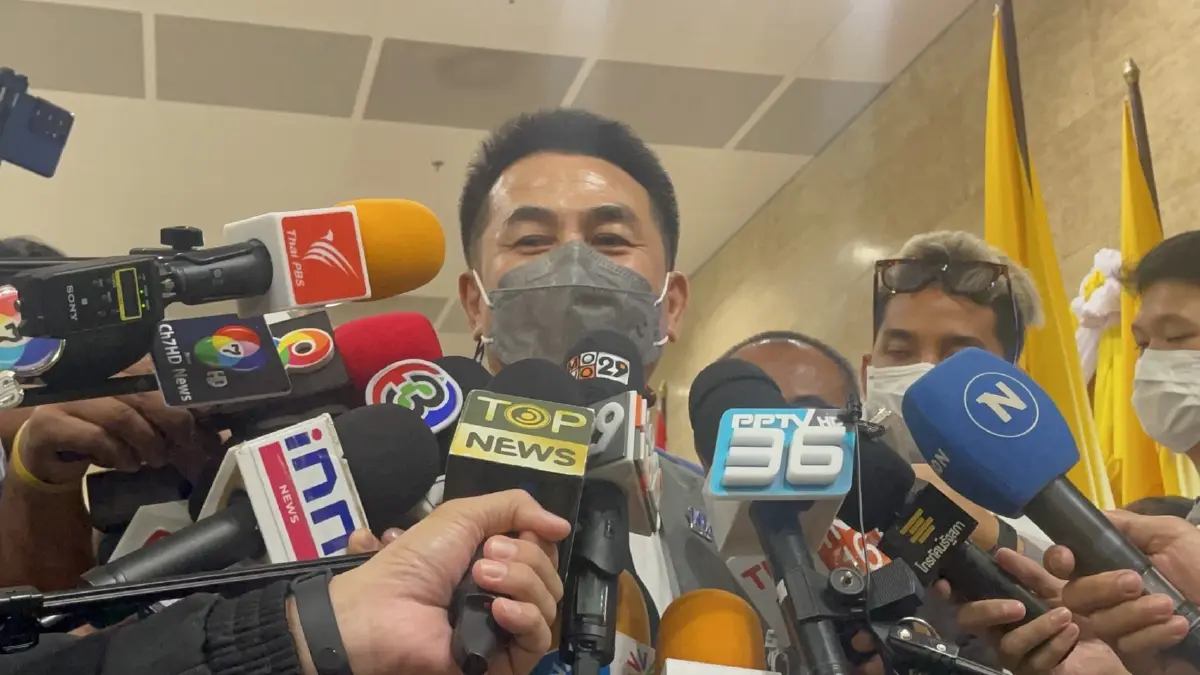 "หมอชลน่าน"อวยฝ่ายค้านทำผลงานดีสอดรับเหมือนซีรีส์ศึกอภิปรายไม่ไว้วางใจ