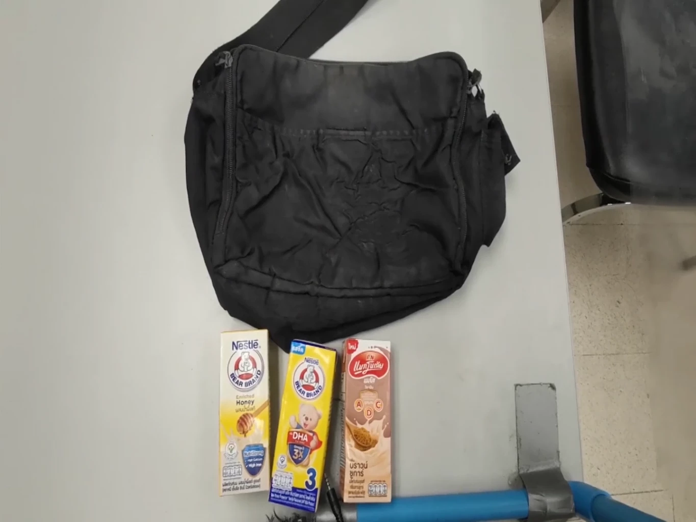 ขโมยนมกล่องให้ลูกกิน