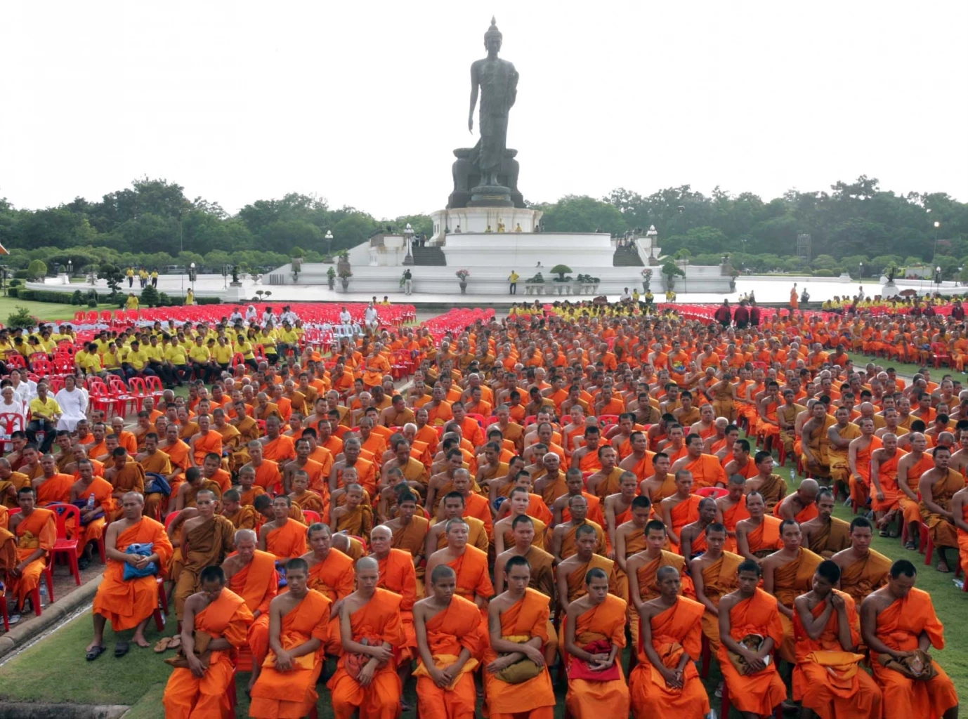 "วันอาสาฬหบูชา" ปี ๒๕๖๕ ประวัติความเป็นมา และสิ่งที่ "ชาวพุทธ" แท้พึงปฏิบัติ