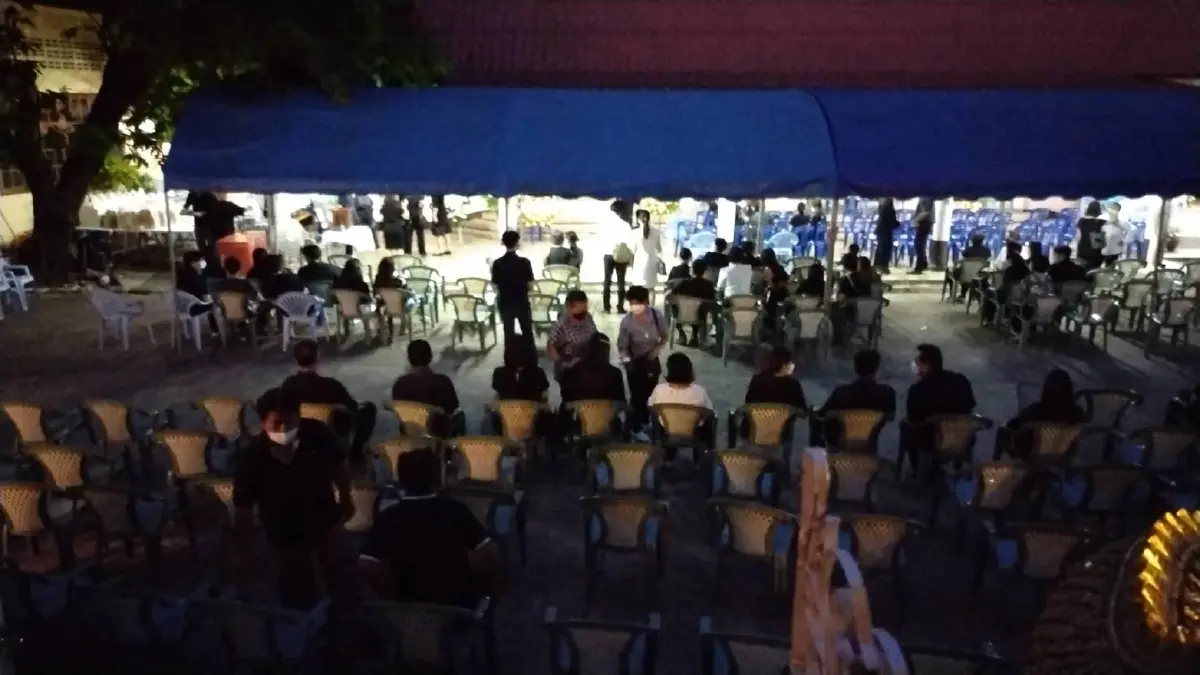 บรรยากาศงานศพ “หมอโต” สุดเศร้า ญาติสนิท-เพื่อนร่วมงานแห่ไว้อาลัย