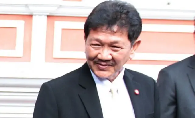 อนุสิษฐ คุณากร  อดีตเลขาธิการสภามความมั่นคงแห่งชาติ ดำรงตำแหน่งวุฒิสภาแทนตำแหน่งว่าง