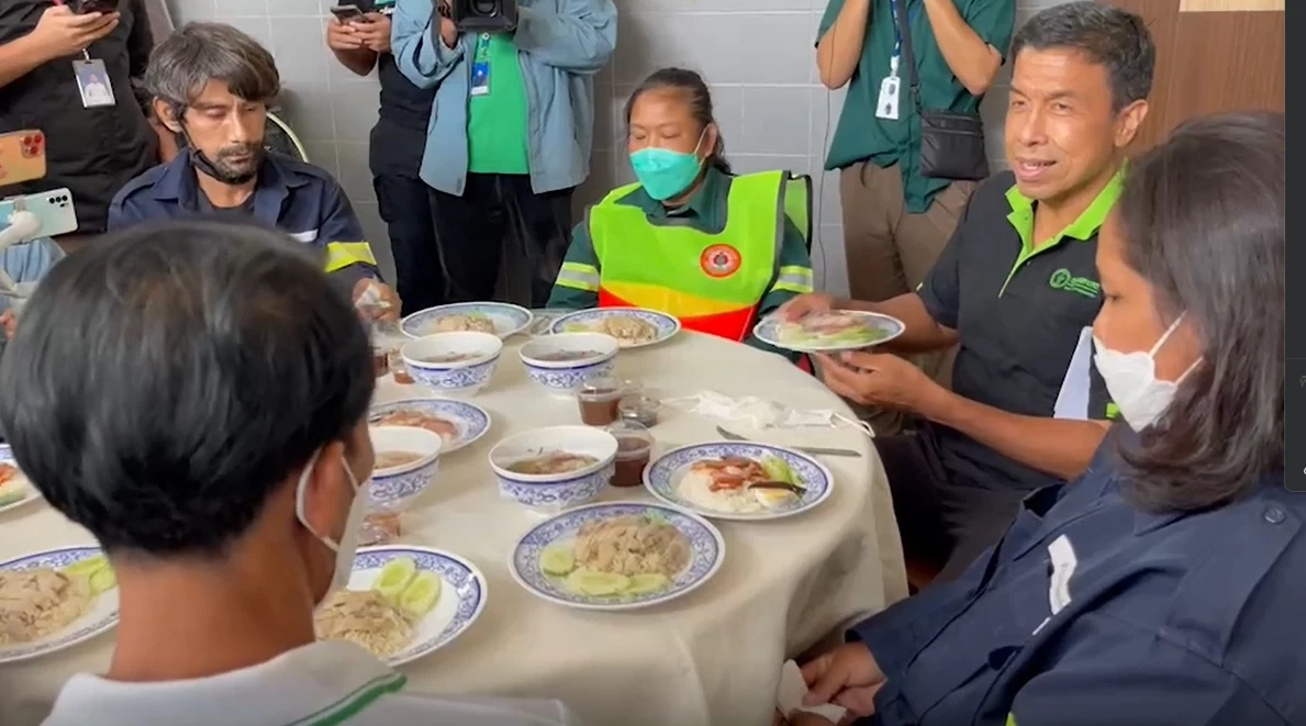 เปิดวาร์ปพนักงานกทม. นั่งกินข้าวกับ “ชัชชาติ”  เคยโฆษณาแบรนด์ดังระดับโลก