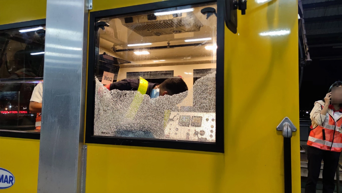 จับแล้ว หนุ่มยิงลูกแก้วใส่รถไฟซ่อมบำรุง ยังให้การไม่รู้เรื่อง คาดวิกลจริต