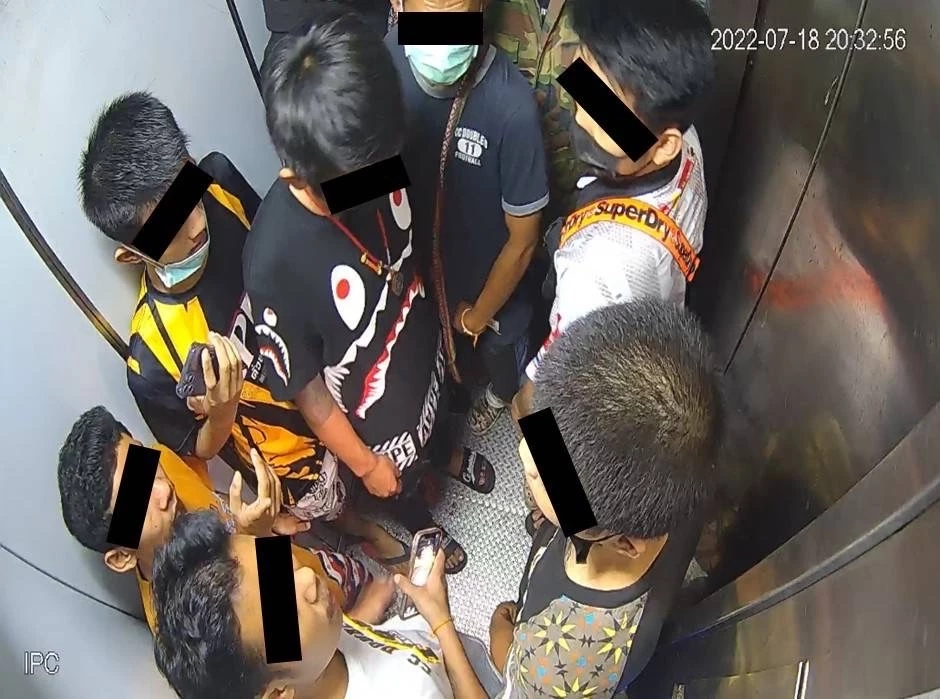 รวบ 8 วัยรุ่นไล่ยิงอริ ย่านคลองเตย ปมล้างแค้น ตร.ยังไม่ปักใจเชื่อคำให้การ