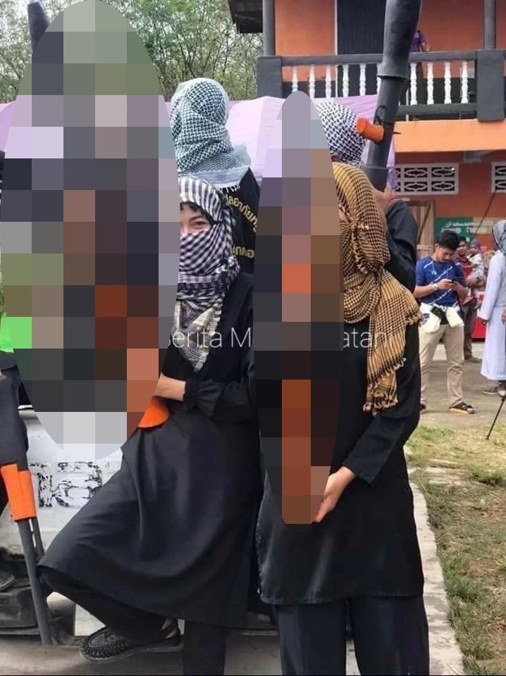 เหมาะสมหรือไม่ พาเหรดโรงเรียนนราธิวาส งานนี้ชาวเน็ตวิจารณ์เดือด