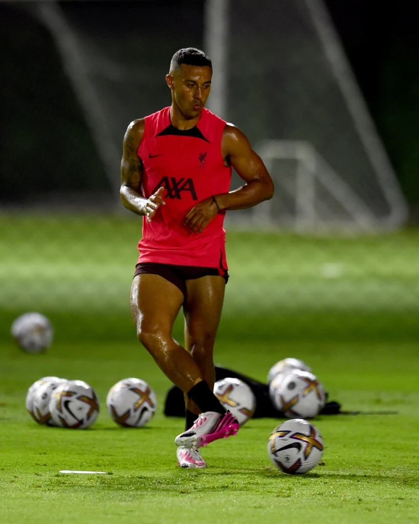 คาดการณ์ 11 รายชื่อผู้เล่นตัวจริงศึกแดงเดือด "แมนยู-ลิเวอร์พูล" ช่วงค่ำวันนี้  