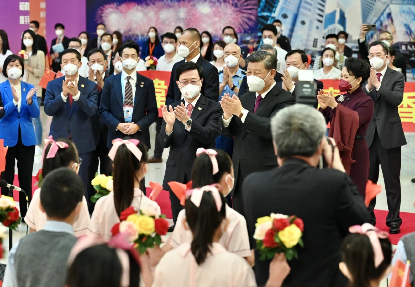 รายงานพิเศษ : รู้จัก "จอห์น ลี" ผู้คุมฮ่องกงคนใหม่