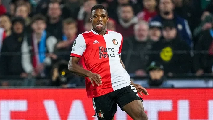 ประเดิมคนแรก! &quot;แมนยู&quot; คว้าตัว &quot;ไทเรลล์ มาลาเซีย&quot; แบ็คซ้ายดาวรุ่งชื่อดัง