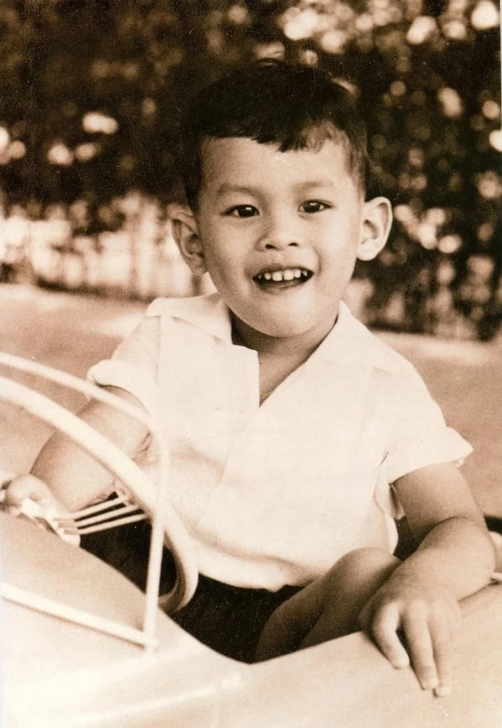 ประมวลเรื่องน่ารู้เกี่ยวกับ วันพระราชสมภพ และพระราชประวัติในหลวง ร.๑๐