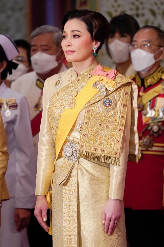 "ในหลวง" เสด็จออกมหาสมาคมพระราชพิธีวันเฉลิมพระชนมพรรษา 28 กรกฎาคม 2565